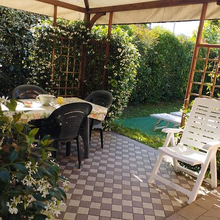 Castel del Bosco  Melody House - Dependanceヴィラ エクステリア 写真