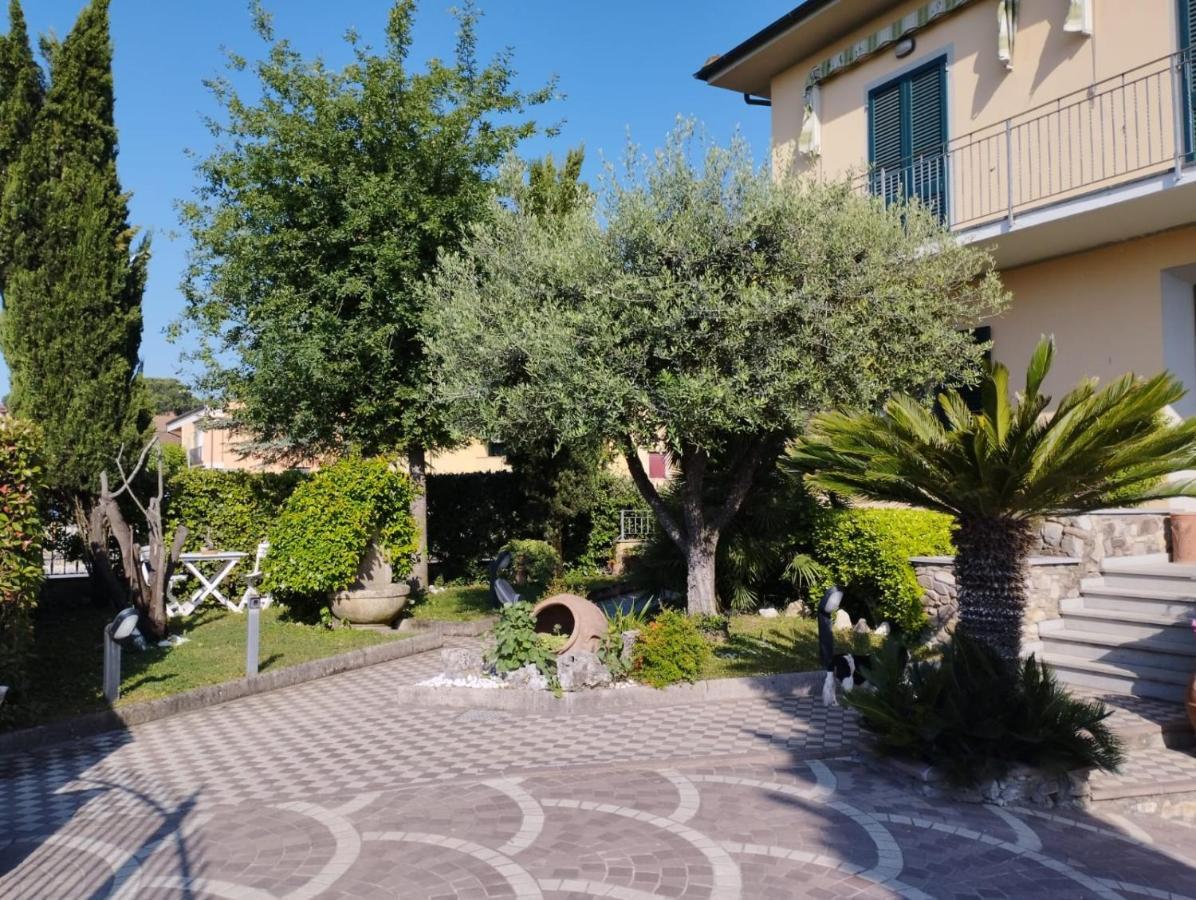 Castel del Bosco  Melody House - Dependanceヴィラ エクステリア 写真
